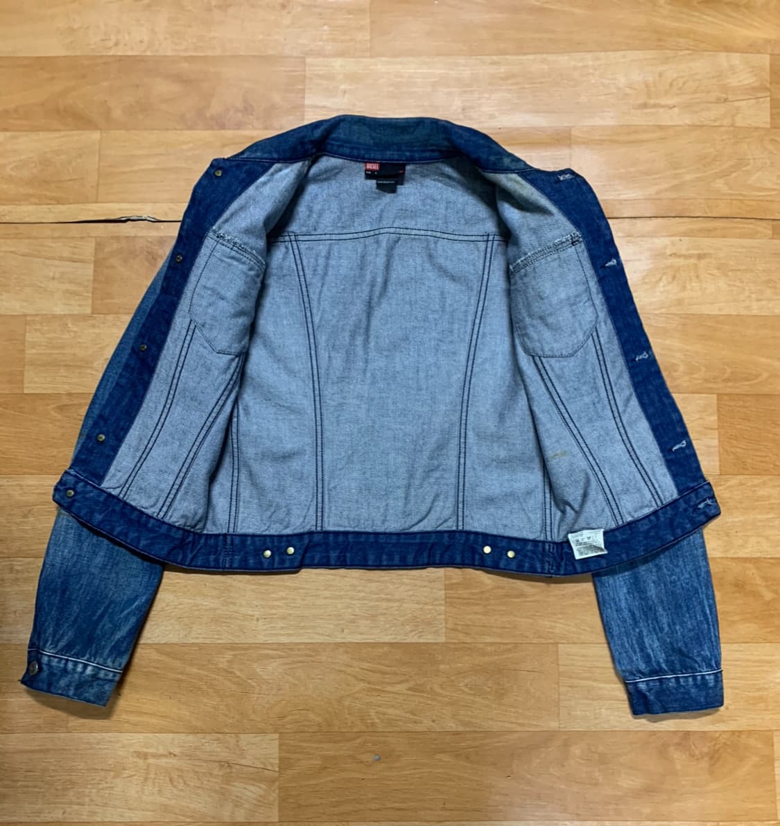 DIESEL KIMTI LONG 디젤 오일-워시드 데님 트러커(S사이즈) 상품이미지5