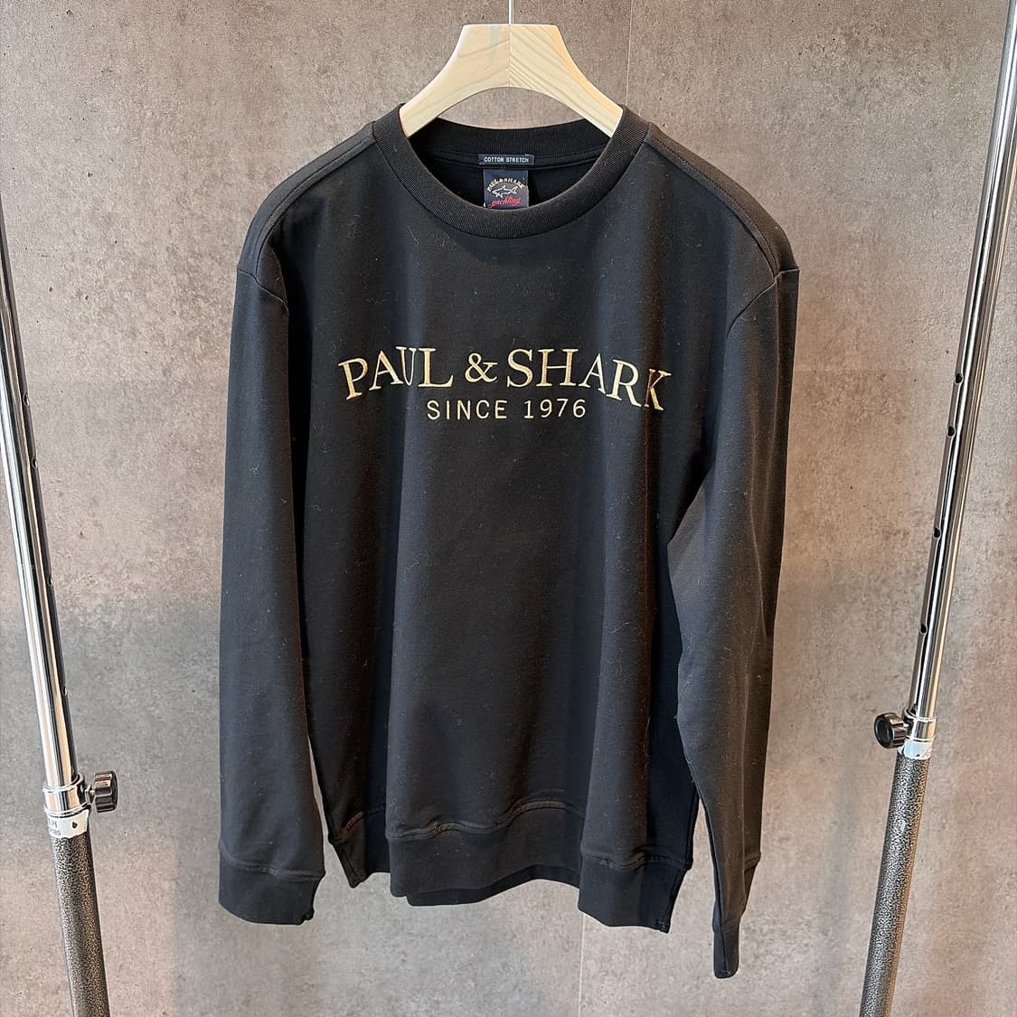 (정품/새상품) 폴앤샤크 남성 블랙 자수 로고 맨투맨 상품이미지1