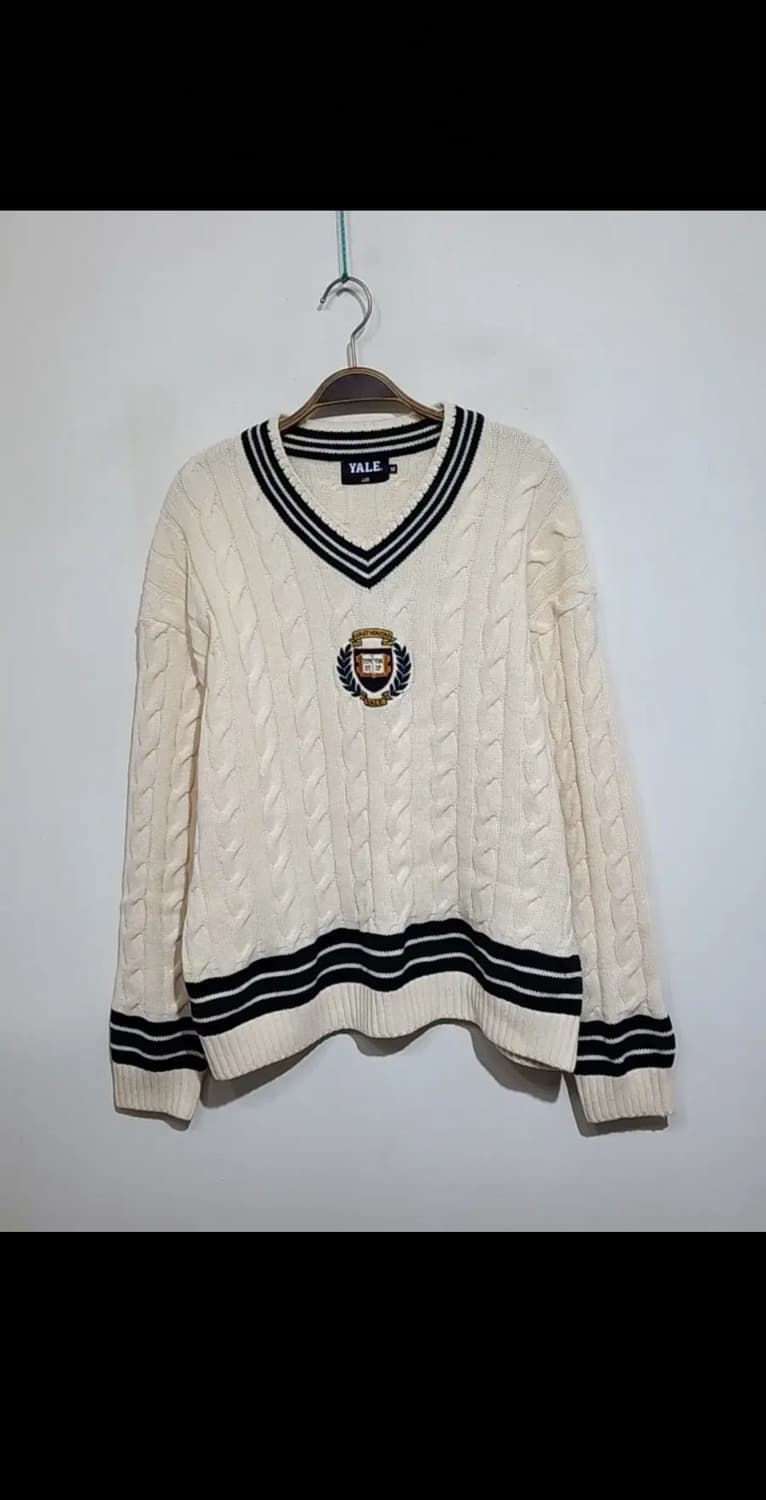 (L) 예일 케이블 니트 아이보리 꽈배기 스웨터 브이넥  상품이미지1