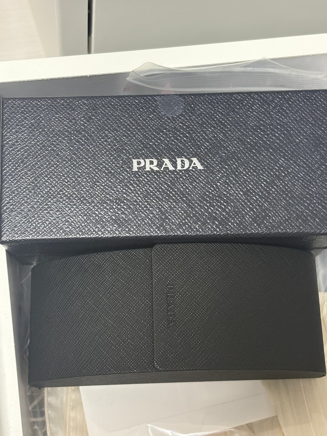 프라다 선글라스 PR 26ZSF 상품이미지3