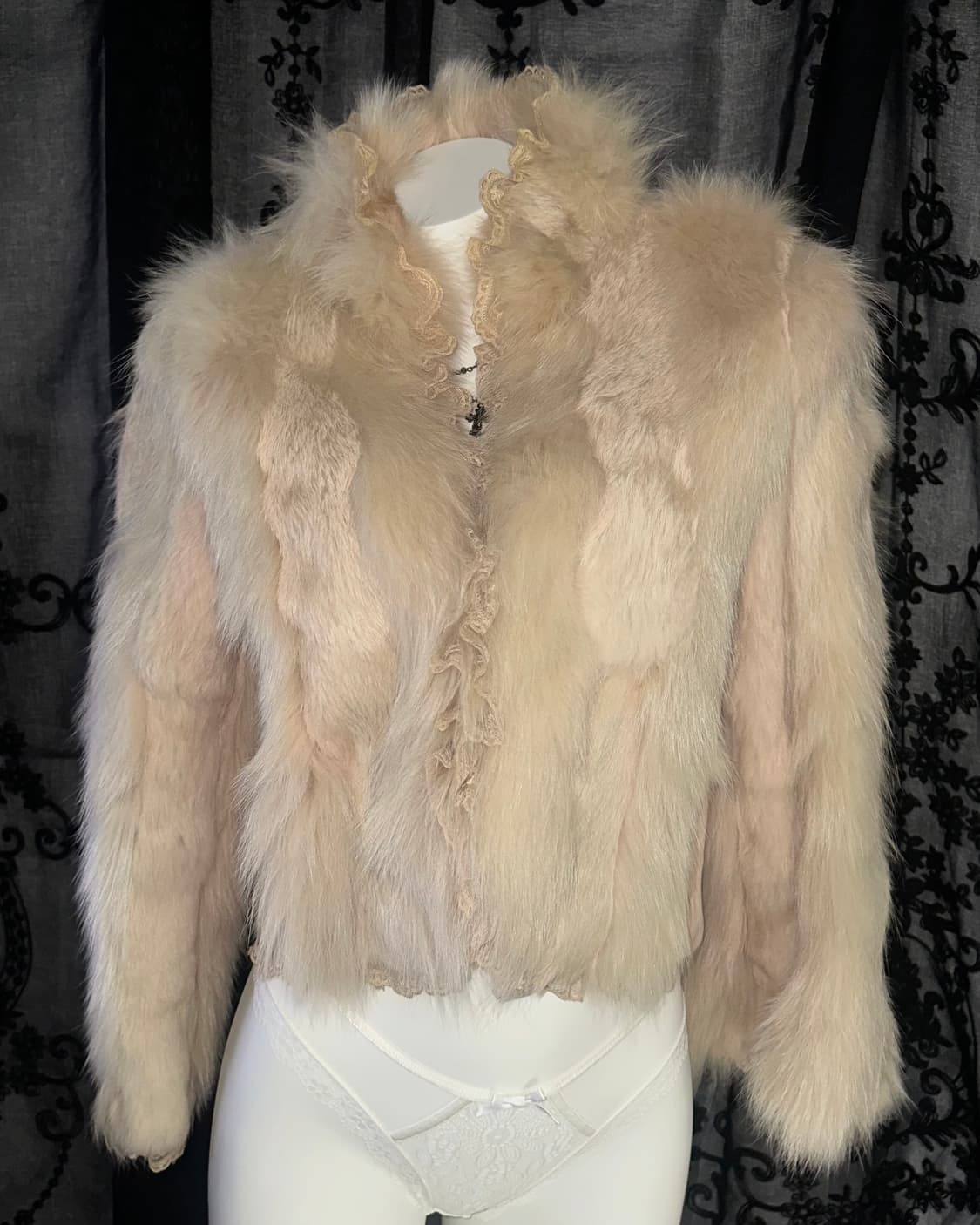 Fox/Rabbit Ivory Pink Fur Jacket 상품이미지2