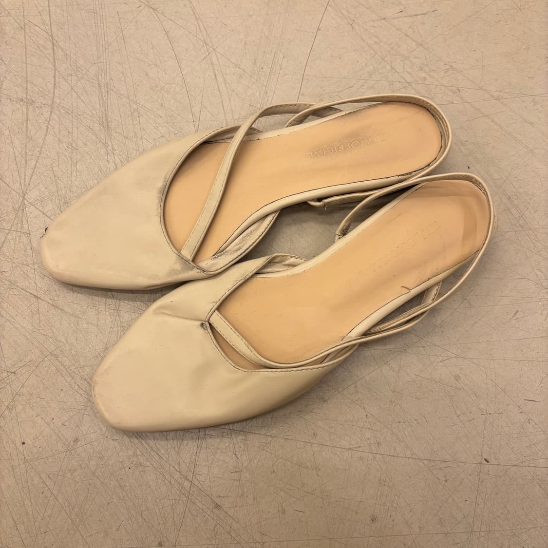 빈티지 베이지 뮬 구두 상품이미지1