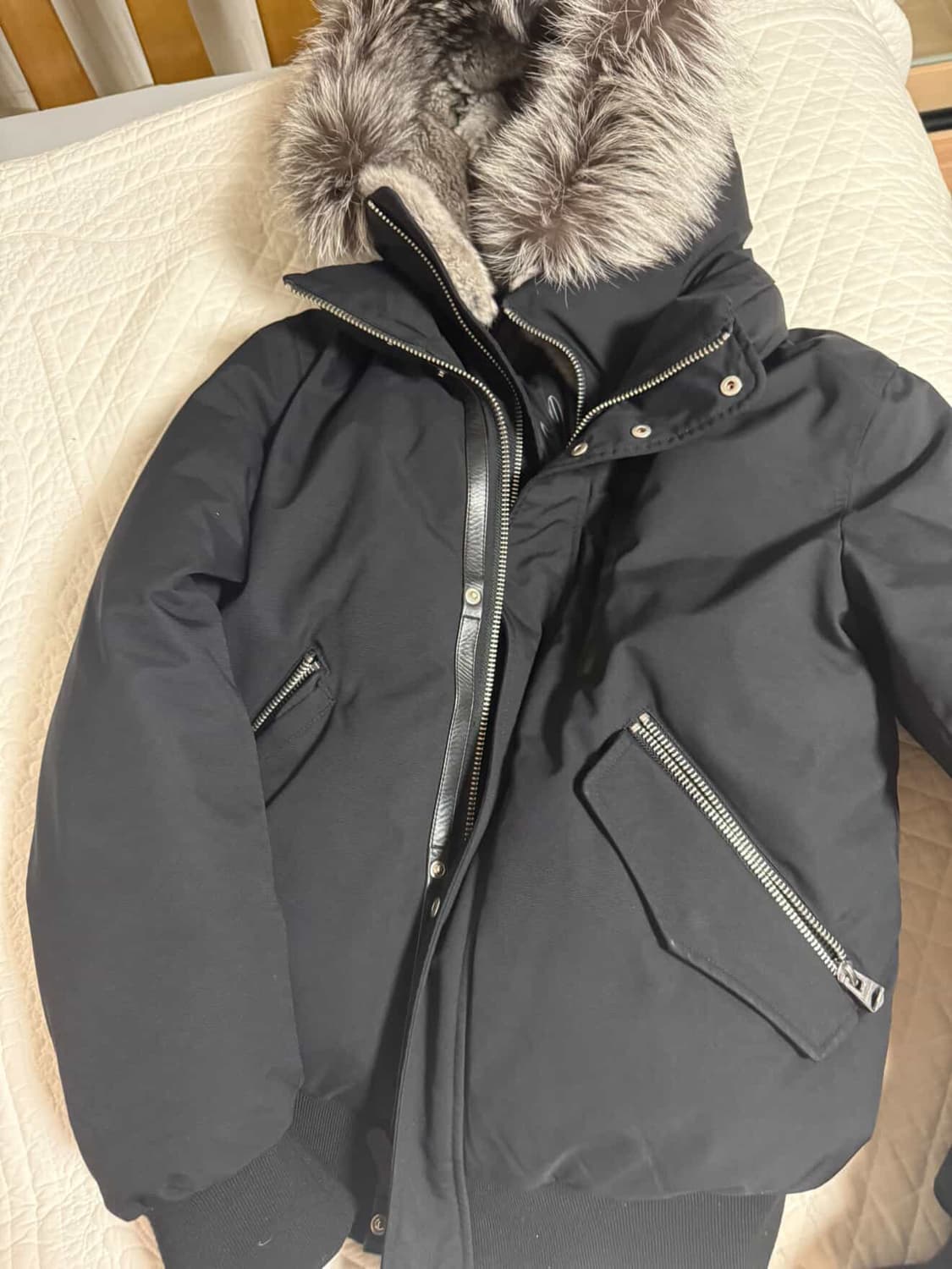 맥케이지 22Fw 실버퍼 40사이즈 상품이미지3