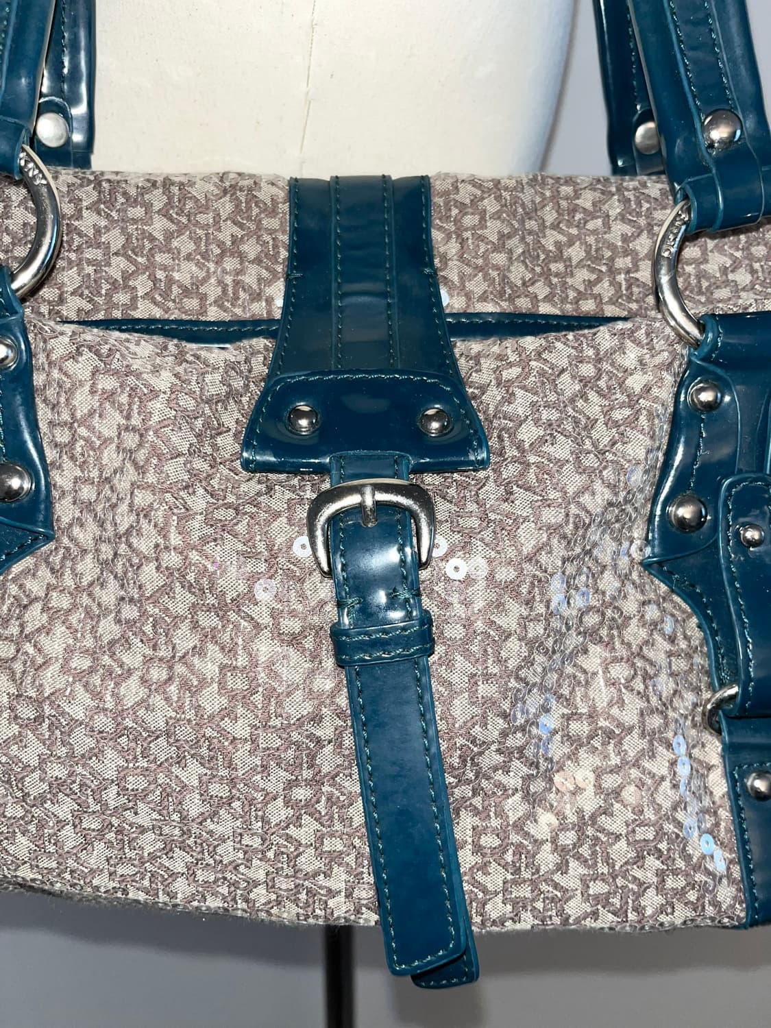 📦DKNY spangle shoulder bag 상품이미지6