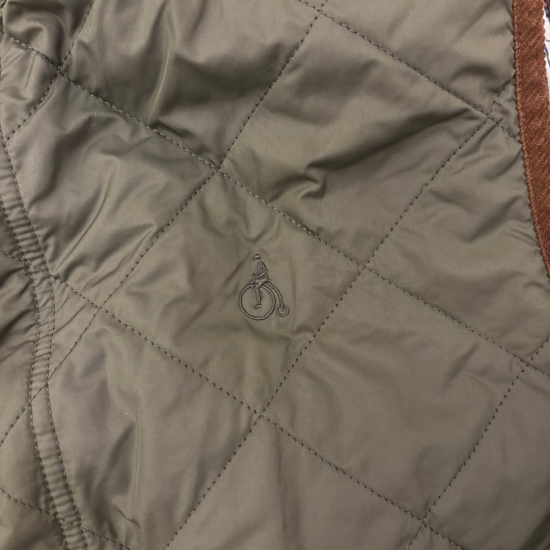 빈폴 카키 스몰로고 퀼팅 조끼 상품이미지3
