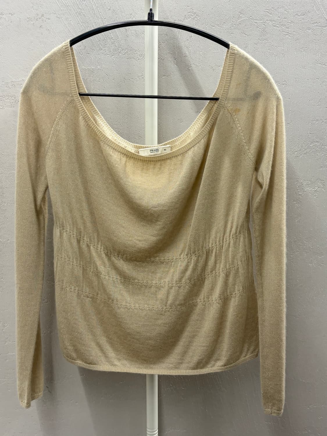 프라다 스퀘어넥 니트 베이지 40 상품이미지2