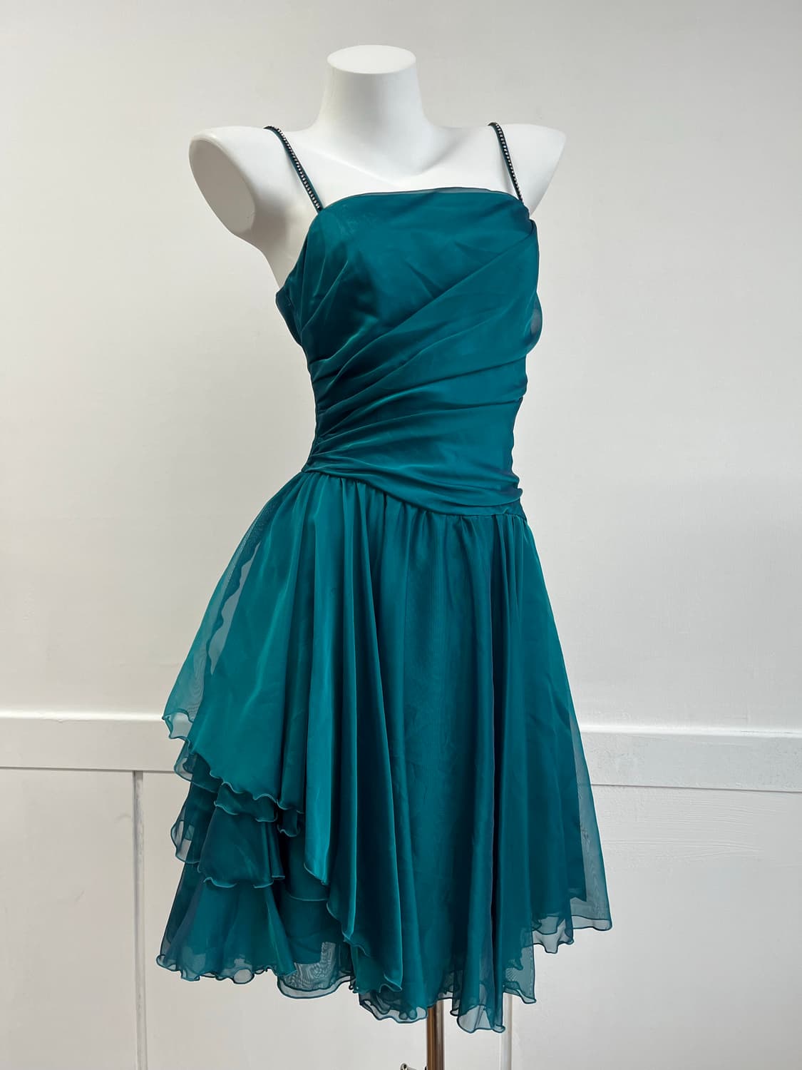 Genet Vivien 주네비비안 에메랄드 아일렛 원피스 상품이미지3