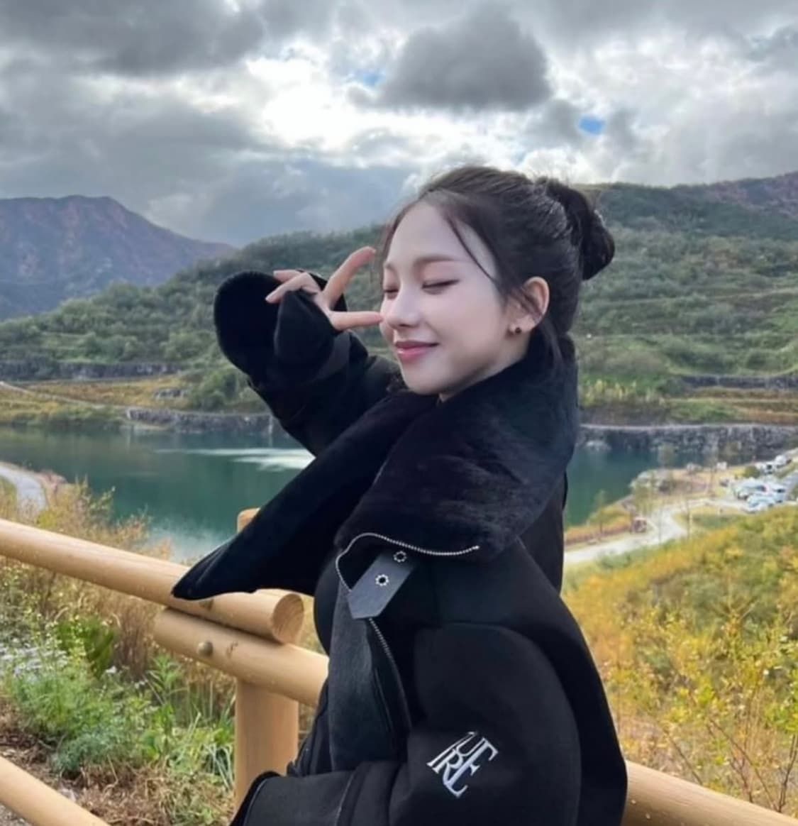 티유알이 카리나 무스탕 ture 오브이 상품이미지1