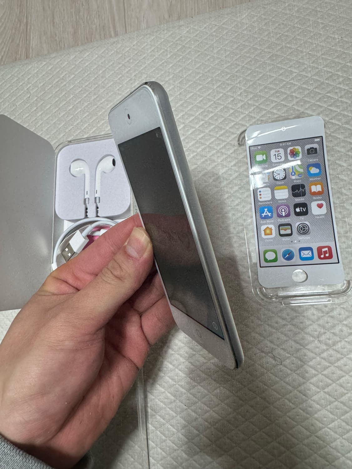 아이팟터치 7세대 실버 32gb 상품이미지9