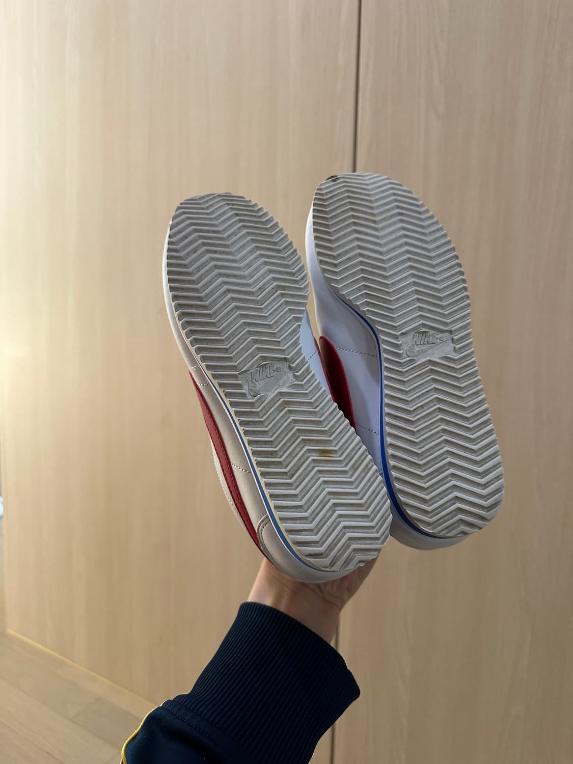 나이키 코르테즈 흰빨파 235 상품이미지6