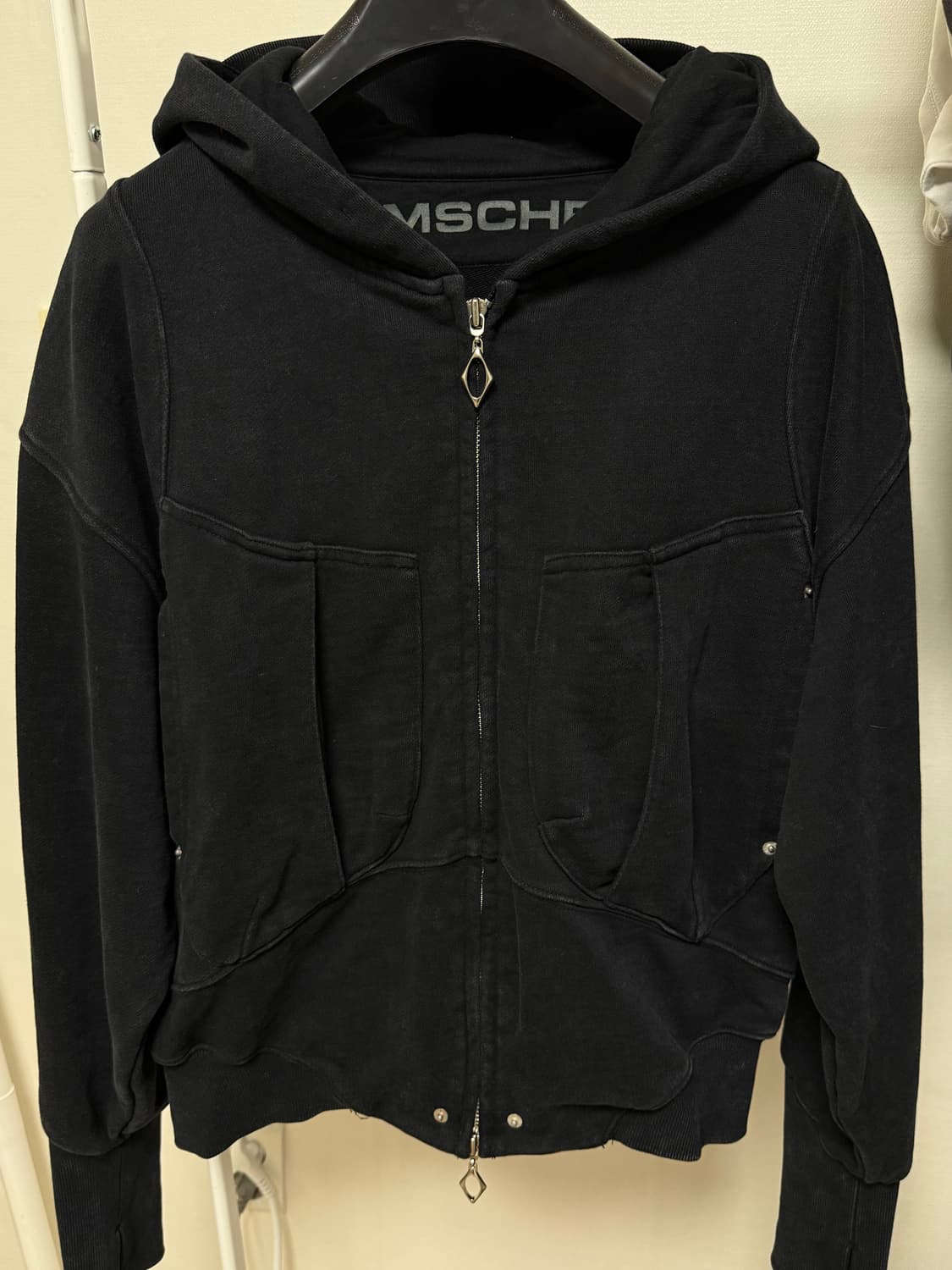 BIG POCKET HOODIE BLACK 상품이미지1