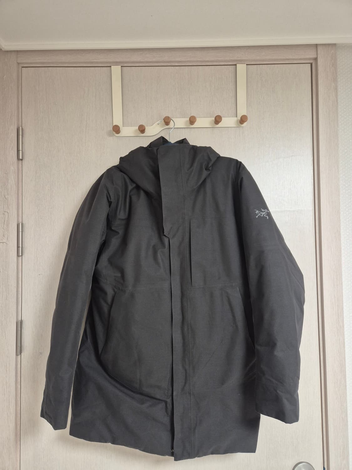 아크테릭스 써마 파카  패딩 M 블랙 상품이미지1