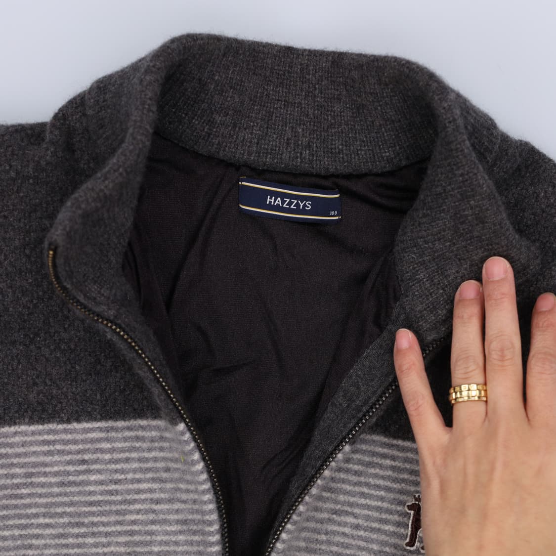 100 헤지스 방풍 니트집업 0317H1 상품이미지3