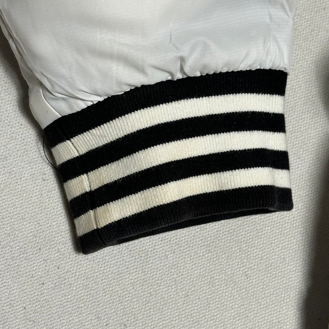 S 아디다스 리버시블 다운 패딩 상품이미지9