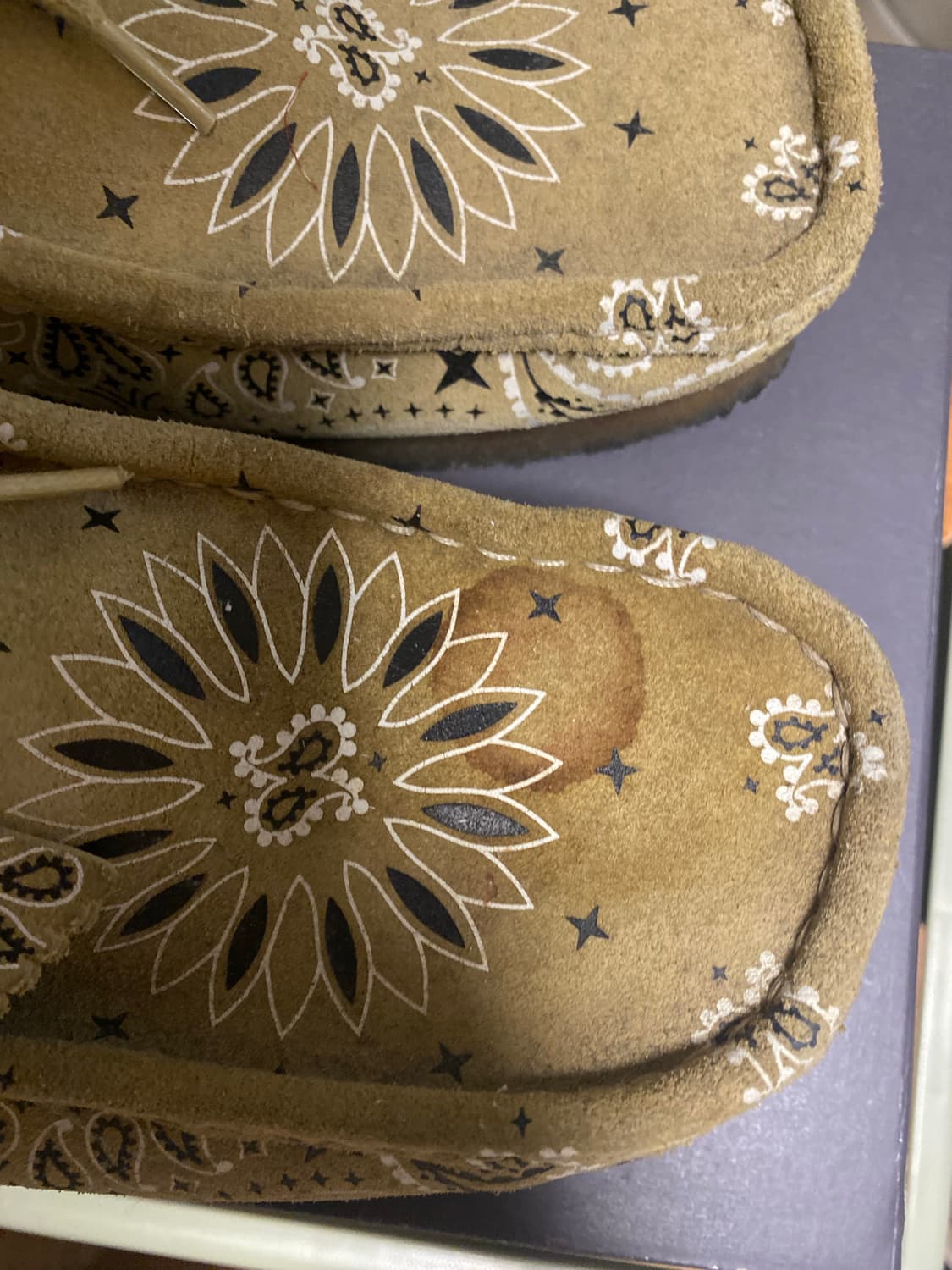 슈프림 x클락스 왈라비  상품이미지5