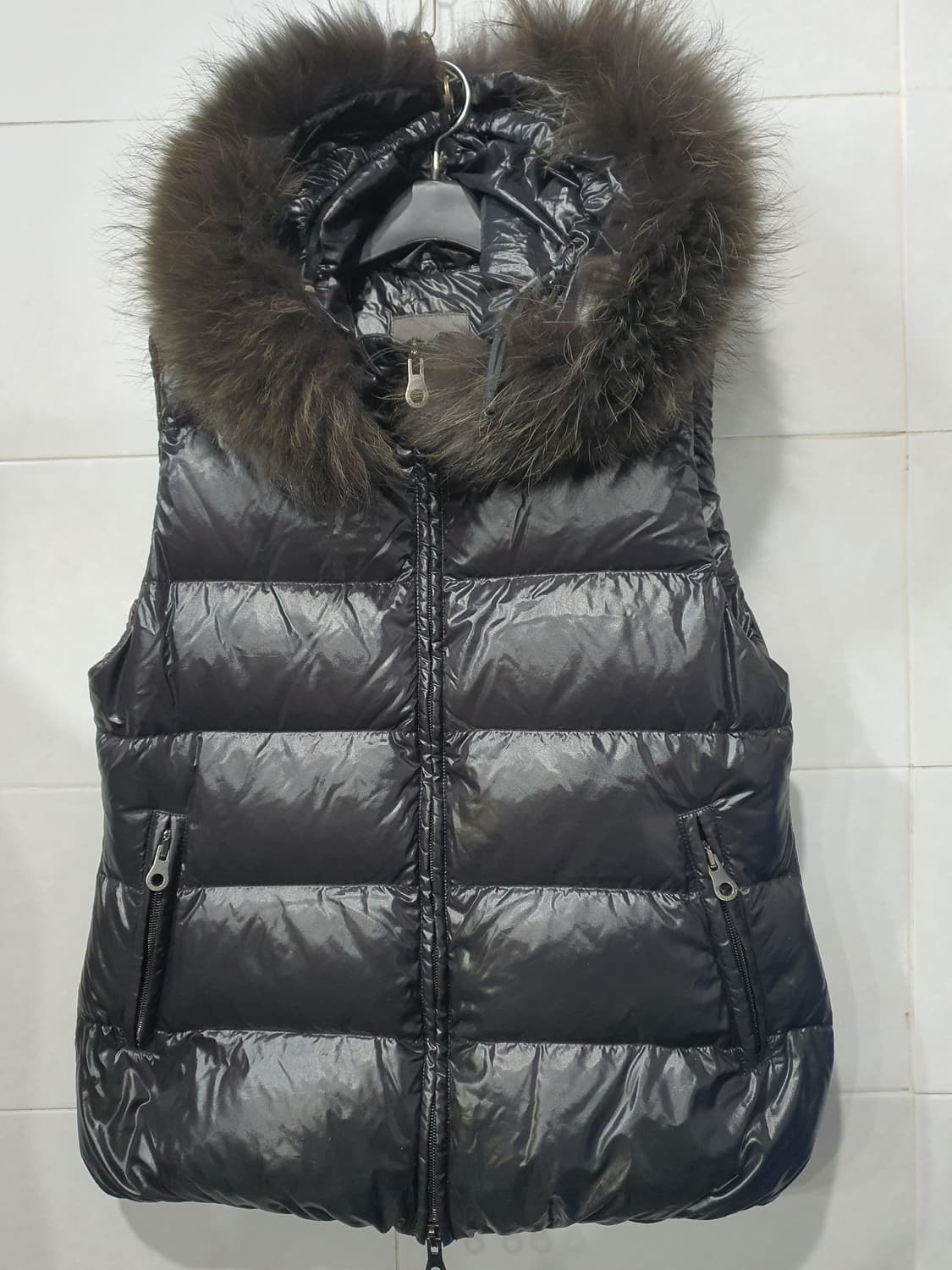 듀베티카 여성 후드 패딩 조끼(정품)
 상품이미지1