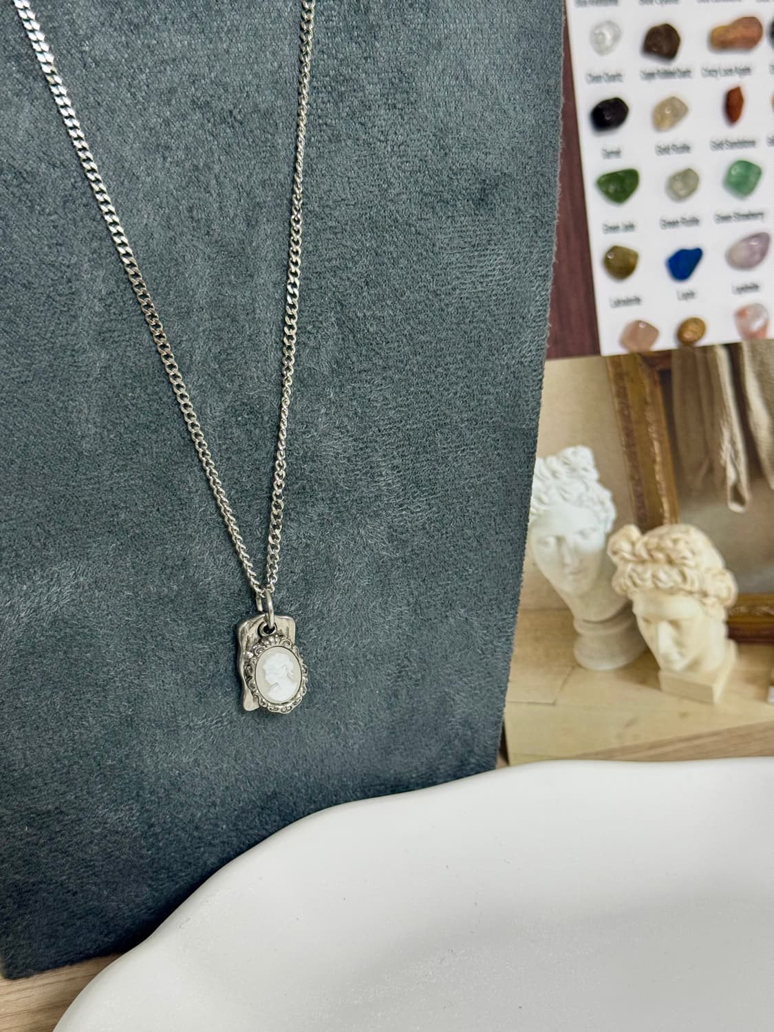 그 자체로 아트🧑‍🎨 까메오 써지컬 롱목걸이-블랙🖤 상품이미지8