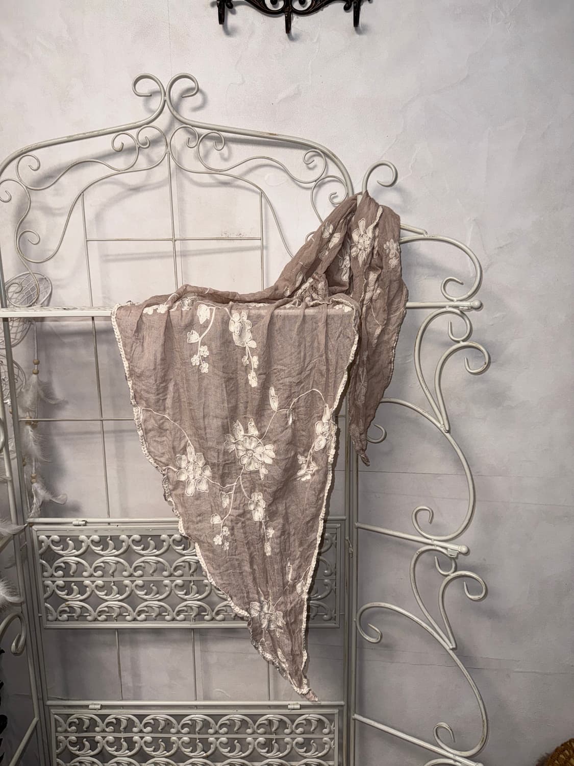 Indi pink flower embroidered scarf 상품이미지2