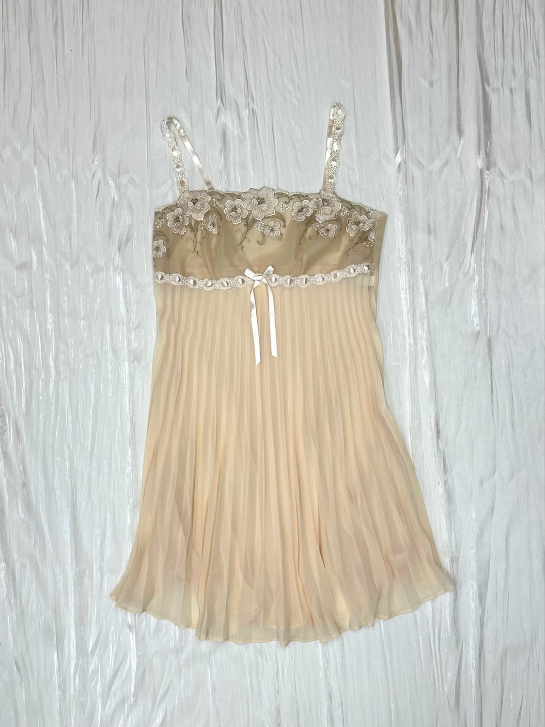 Beige Flower Lace Slip Dress 상품이미지3