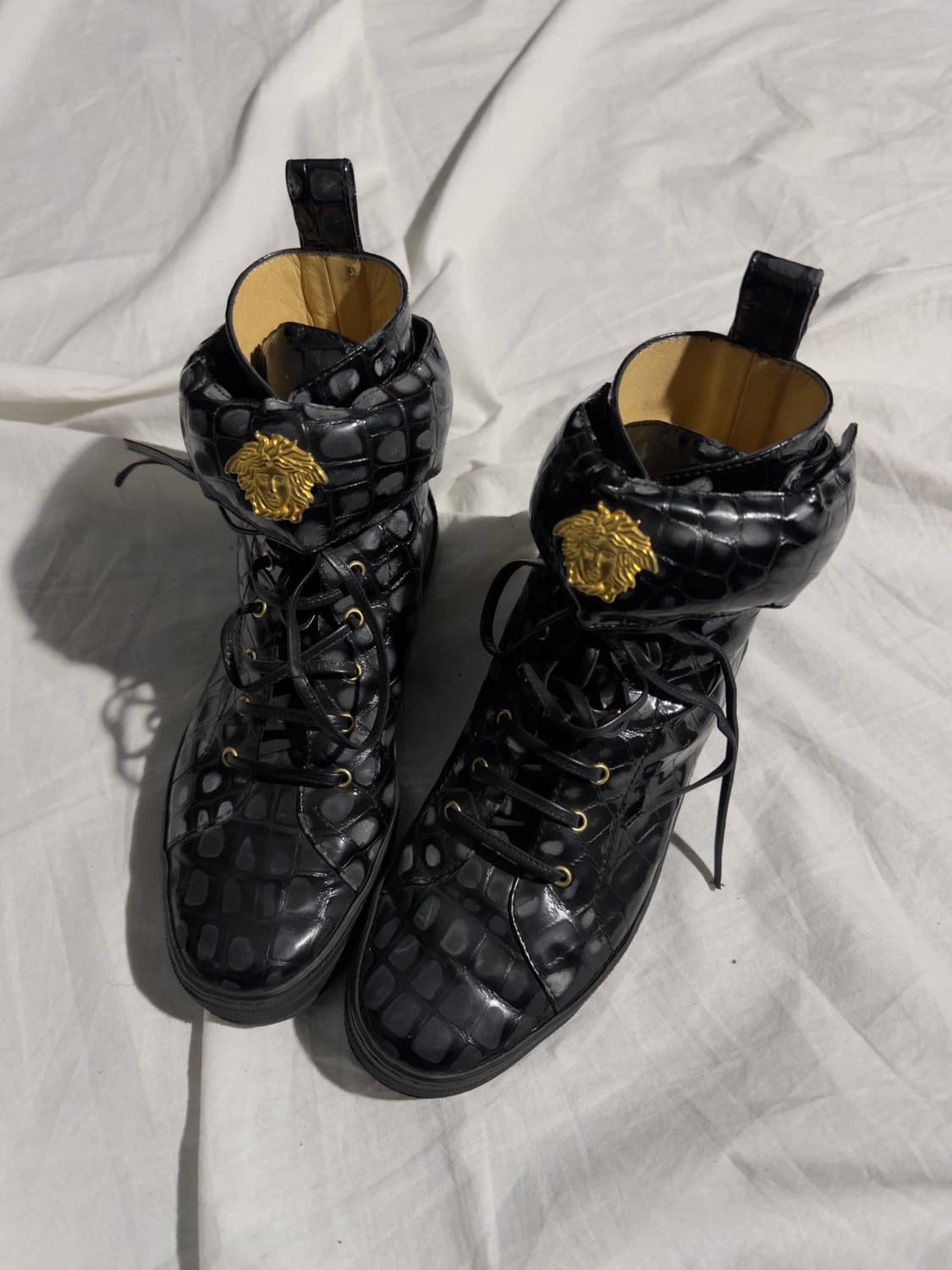 00s 베르사체 메두사 헤드 크로코 레더 하이탑 스니커즈 상품이미지1