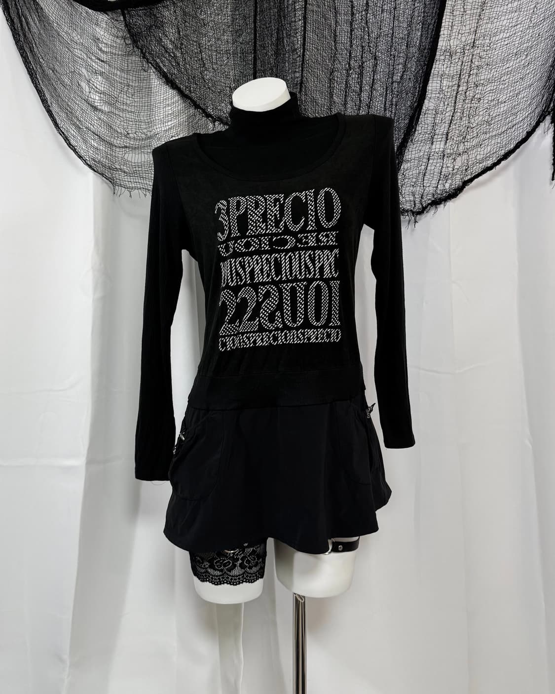  lettering pocket turtleneck  상품이미지1