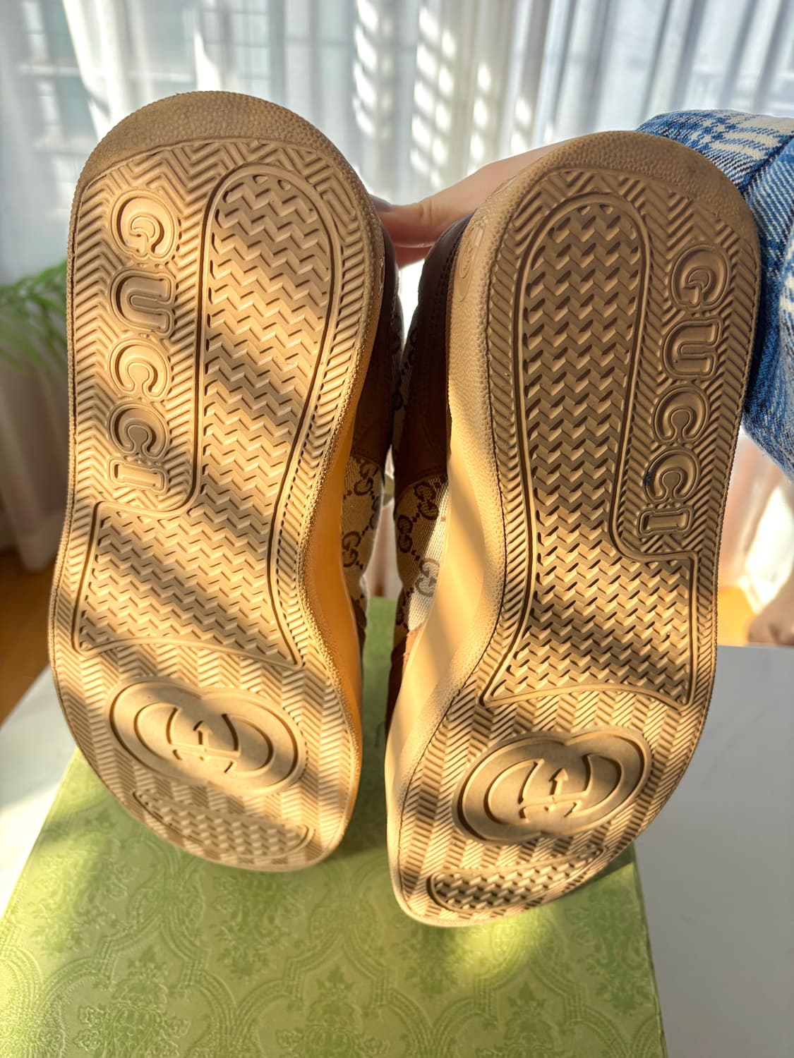 구찌 GG 레더 스니커즈 270사이즈 (실착1회) 상품이미지5