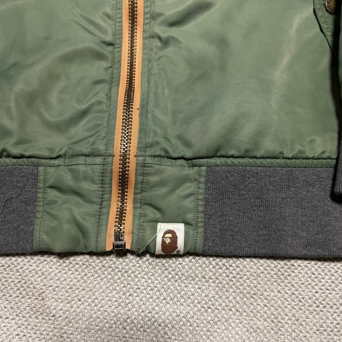 베이프 ma-1 샤크 항공 자켓 상품이미지3