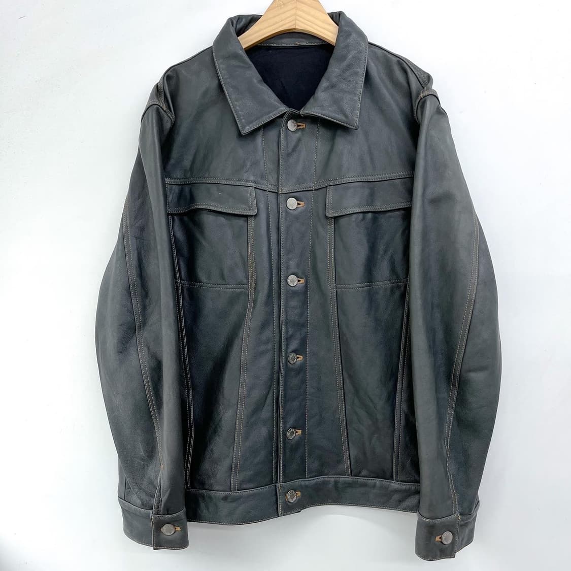 비리두에 이태리 카우 스킨 트러커 레더 자켓 상품이미지3