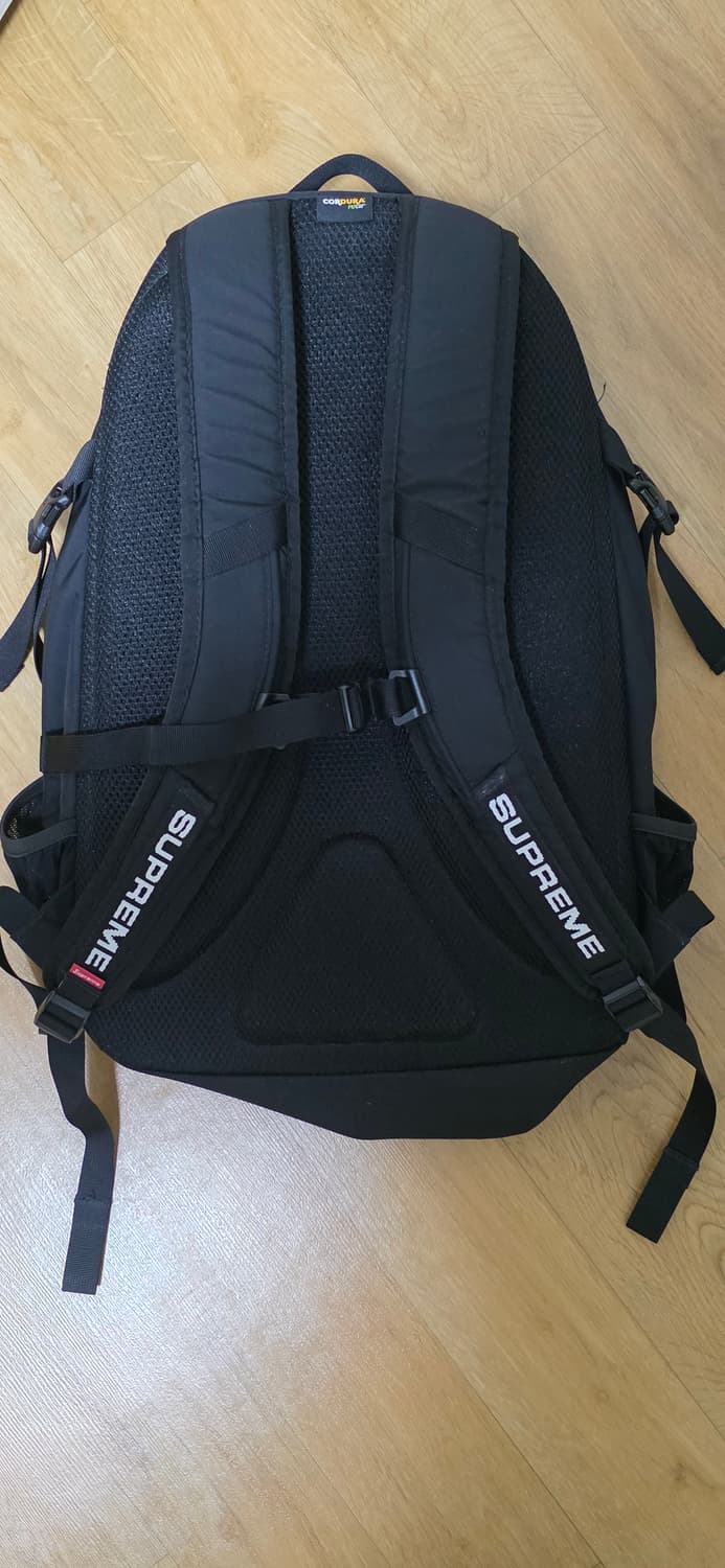 슈프림 22fw 백팩 상품이미지2