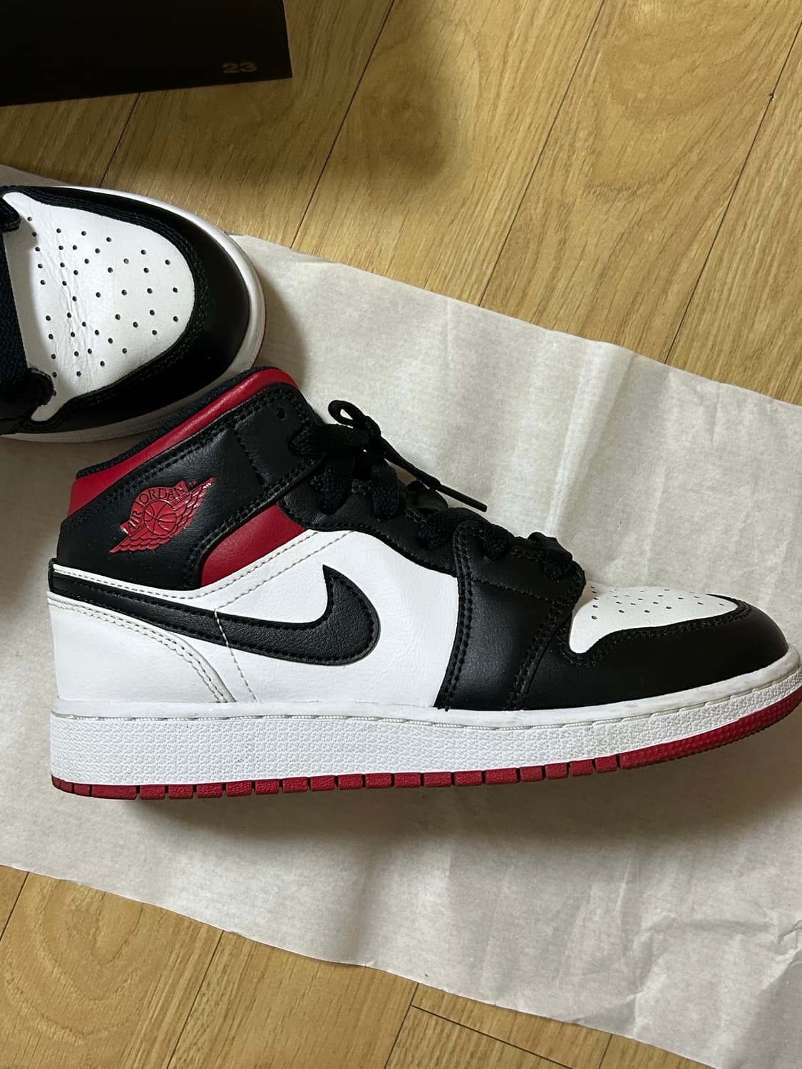 나이키 에어 조던(AIR JORDAN 1 MID-GS) 상품이미지9