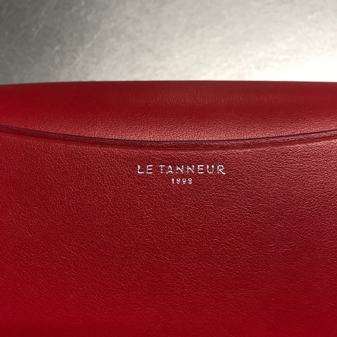 르 탄뉴 레더 숄더백 레드 상품이미지7
