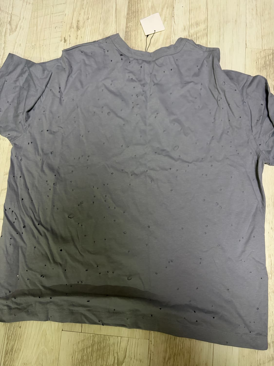 [M] ZARA 그레이 반팔티 새상품 세티스파이 맛 상품이미지3