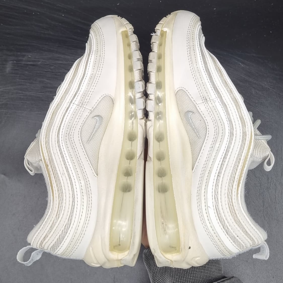 나이키 에어맥스97트리플화이트 여성운동화240 상품이미지5