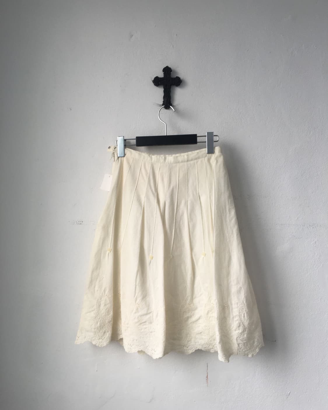 Punching point midi skirt 상품이미지2