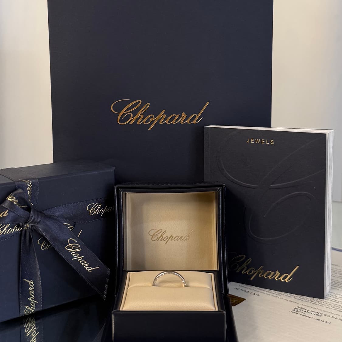 (54) 쇼파드 827702 아이스큐브 링 반지 18k 화이트골드 상품이미지1