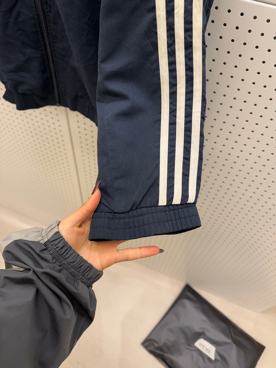아디다스 올드스쿨 우븐 트랙 바람막이 네이비 U1268 상품이미지4