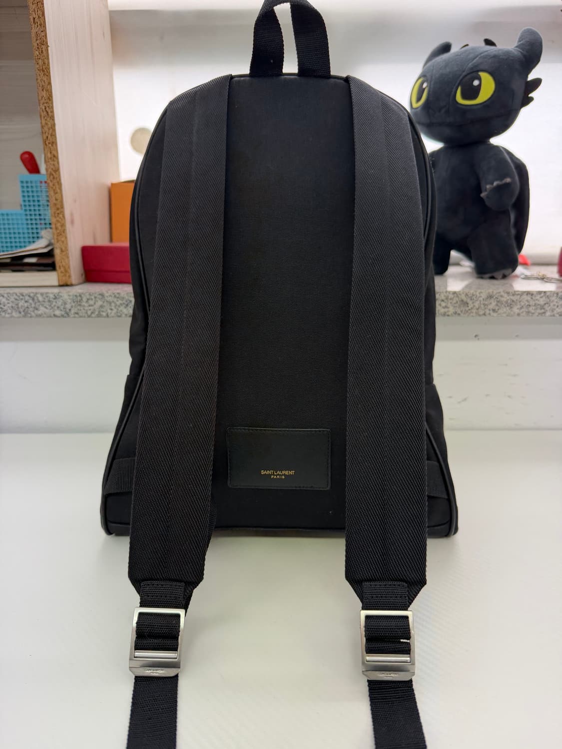 정품) 생로랑 캔버스 클래식 시티백 백팩  상품이미지3