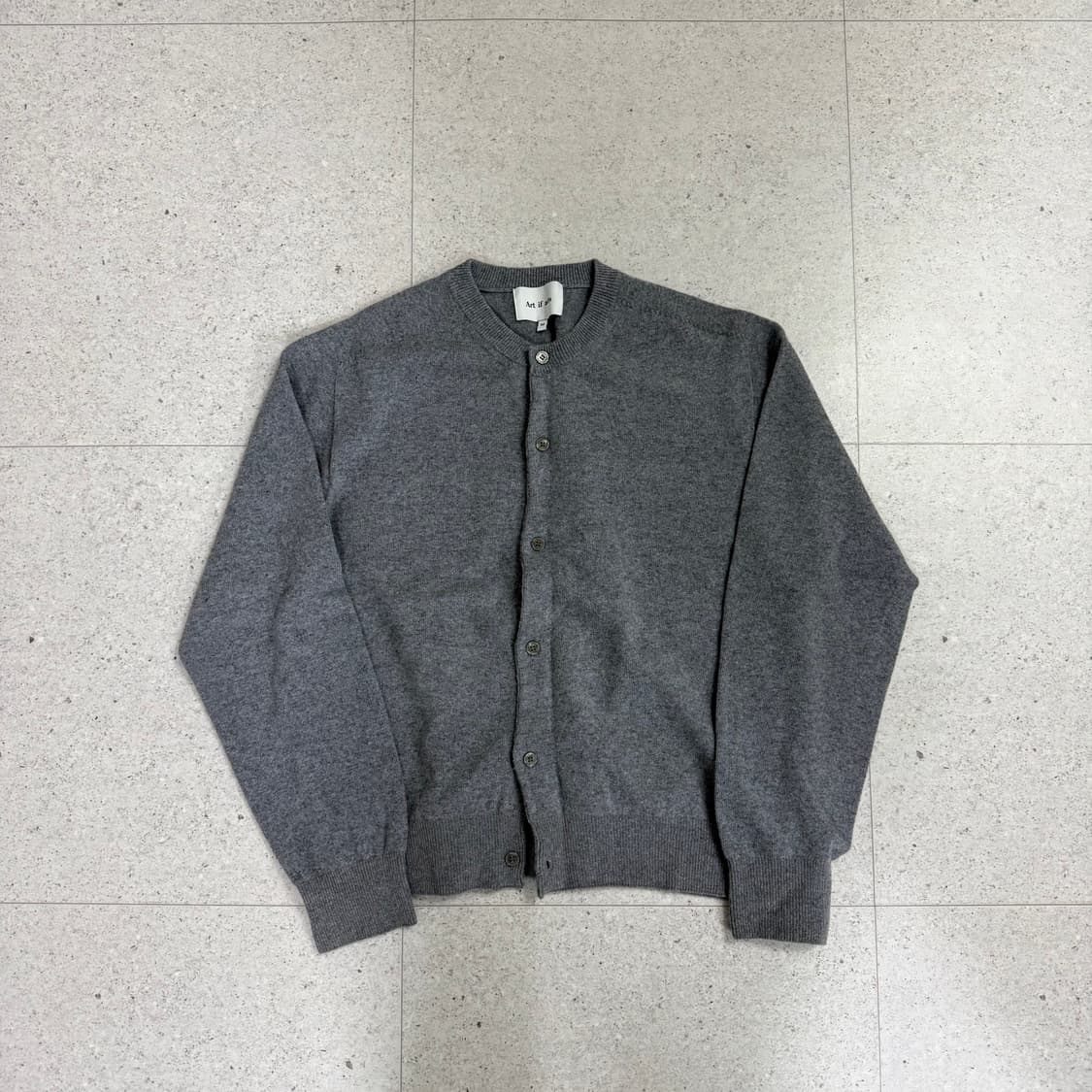 아트 이프 액츠 홀로가먼트 라운드 가디건 스틸 그레이 상품이미지1