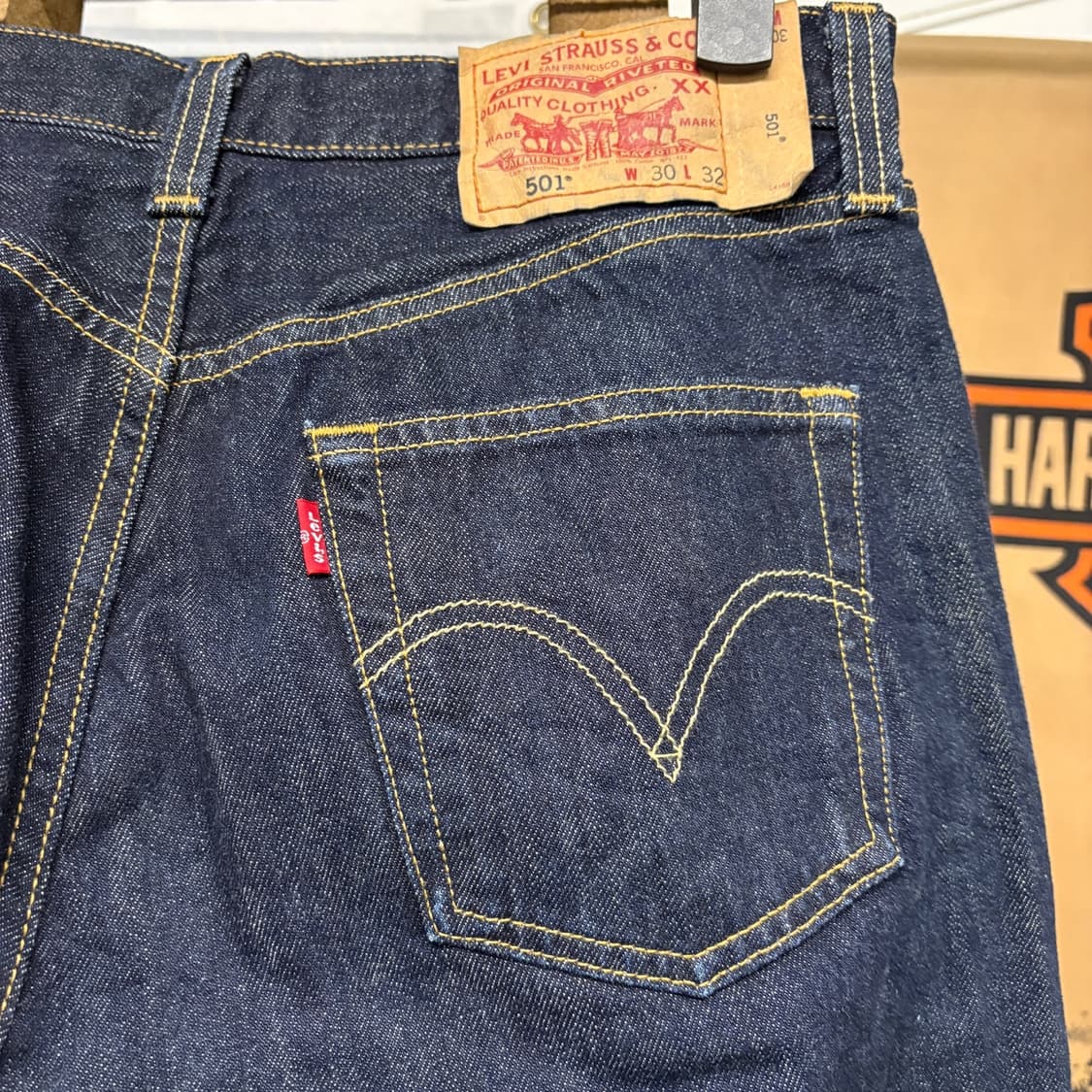 리바이스501 버튼 플라이 인디고 데님 스트레이트 데님 팬츠 N82 상품이미지6