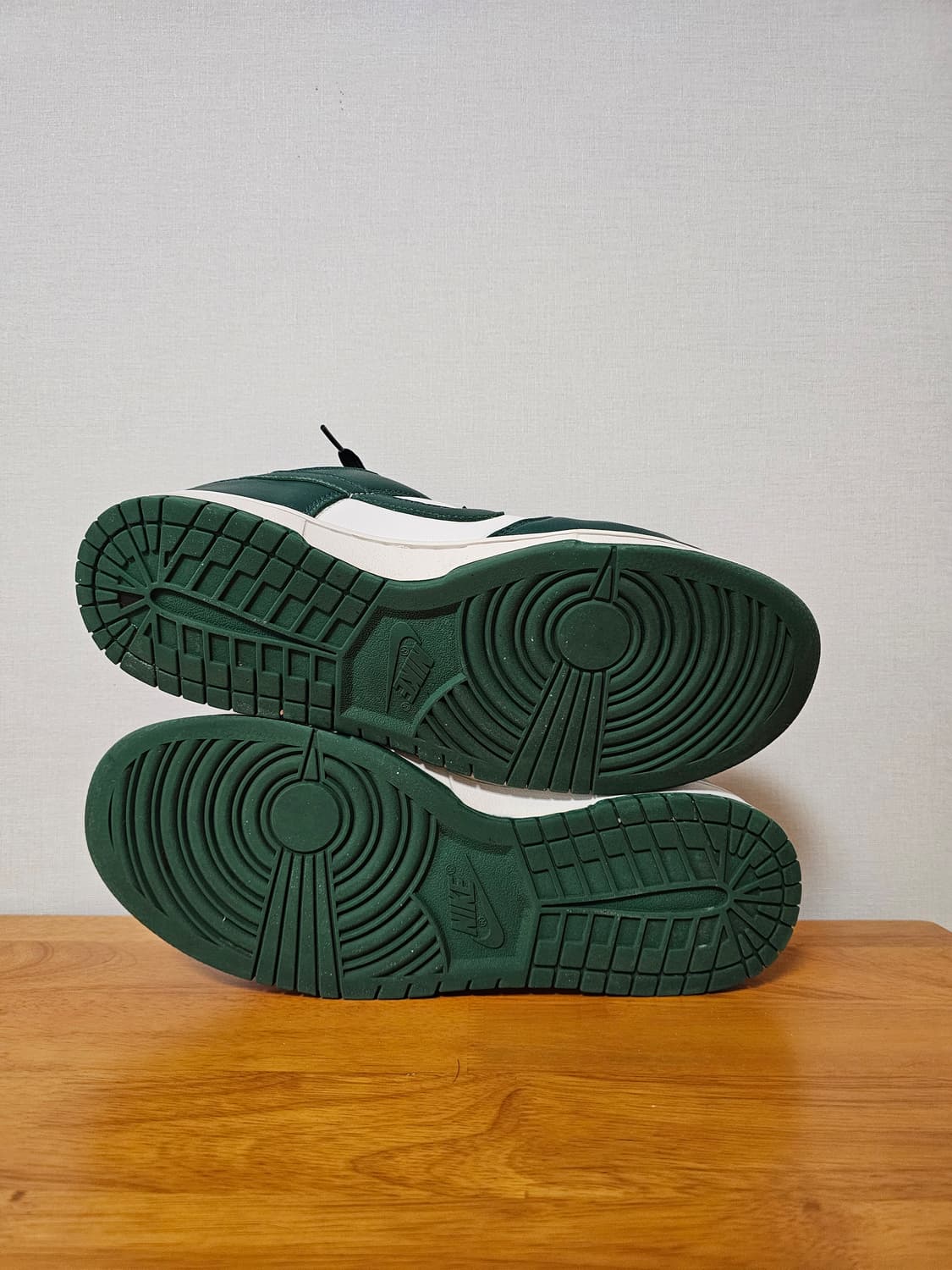 나이키 덩크 로우 바시티 그린 (Nike Dunk Low “Varsity 상품이미지6