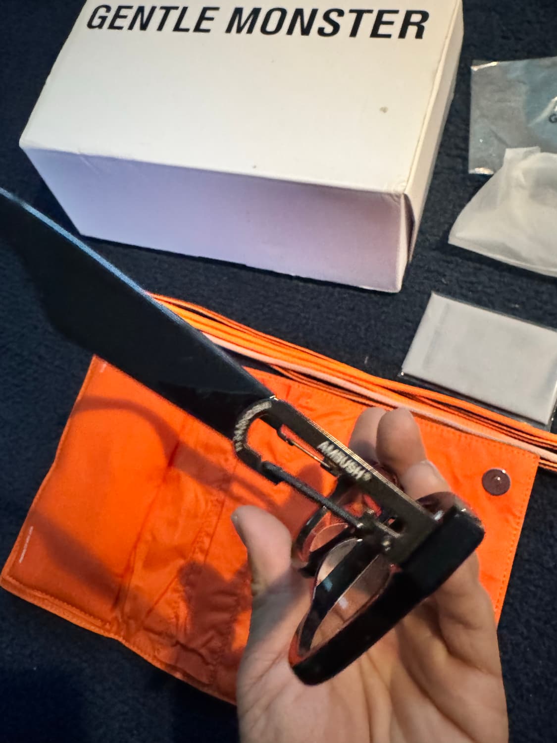 젠틀몬스터 엠부쉬 카라비너 선글라스 블랙/오렌지 상품이미지6
