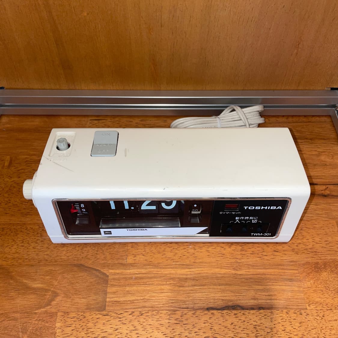 TOSHIBA TWM-301 Flip Clock (CREAM) 상품이미지3