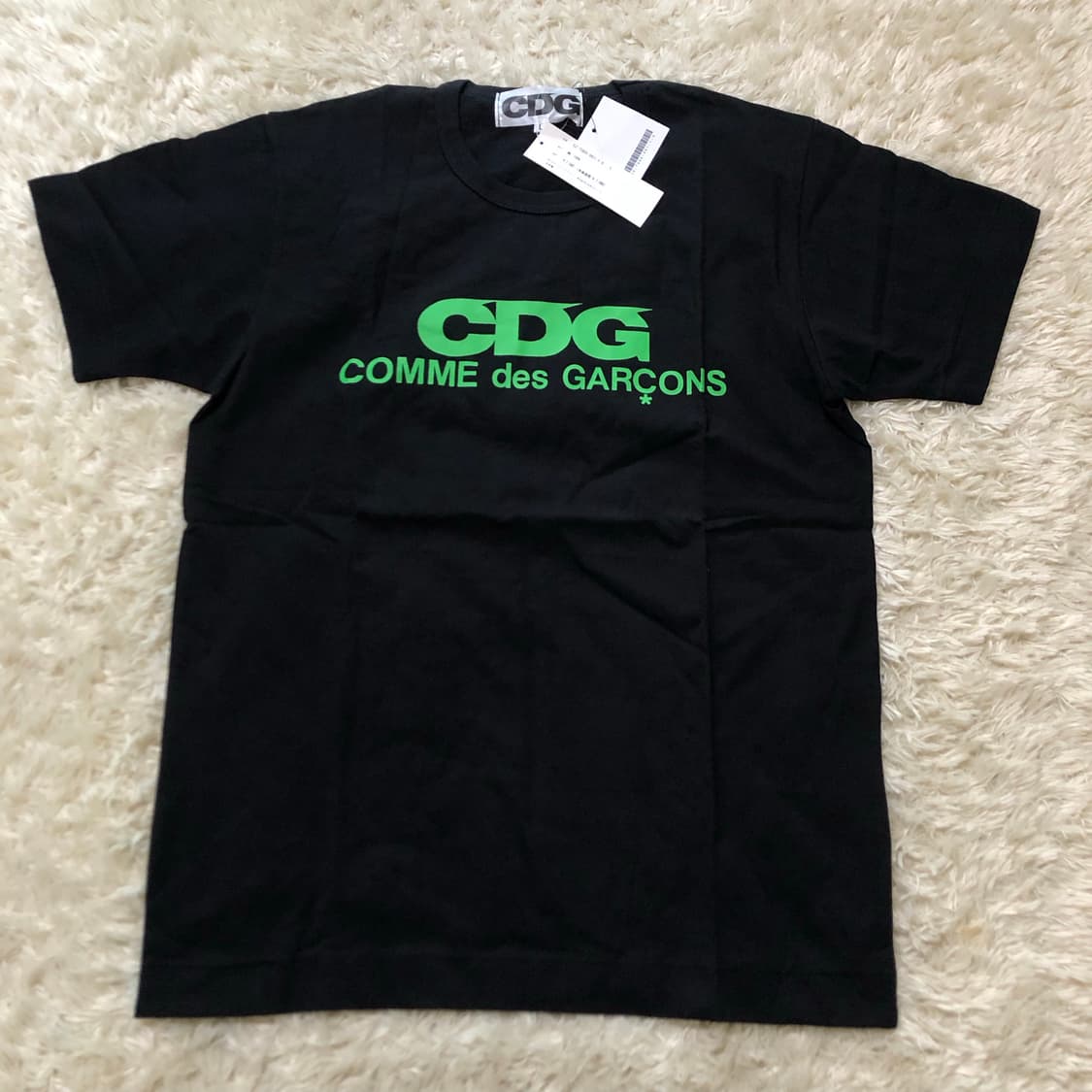 꼼데가르송 CDG 반팔 티셔츠 새상품 한정판 상품이미지1