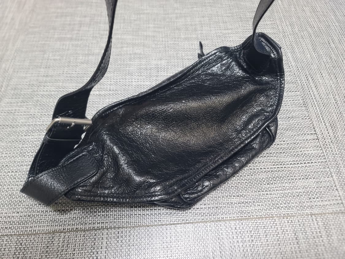 발렌시아가 모터슬링백 힙색 크로스백 모터백 메신저백 상품이미지4