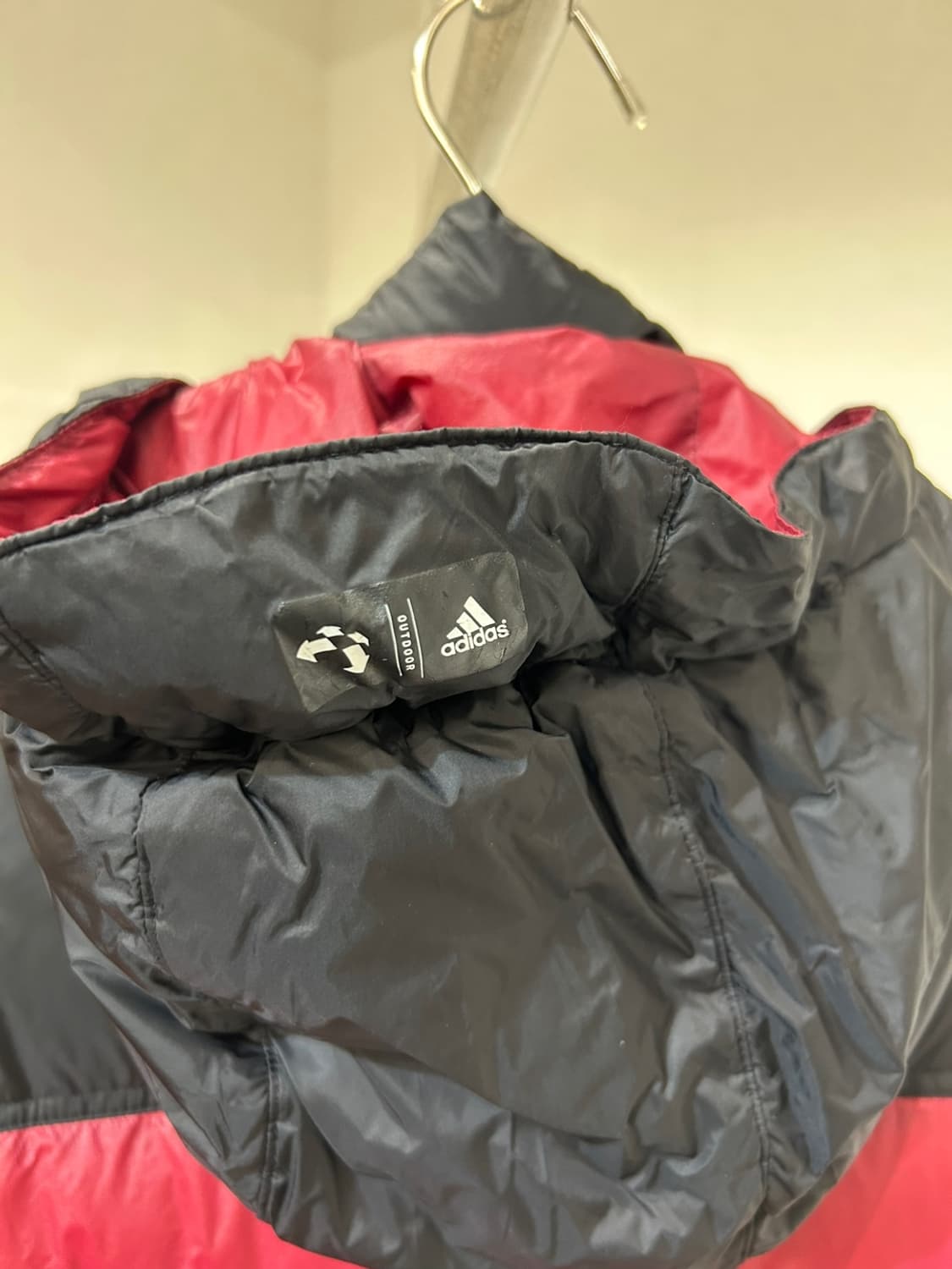 아디다스 구스다운 후드패딩 상품이미지4