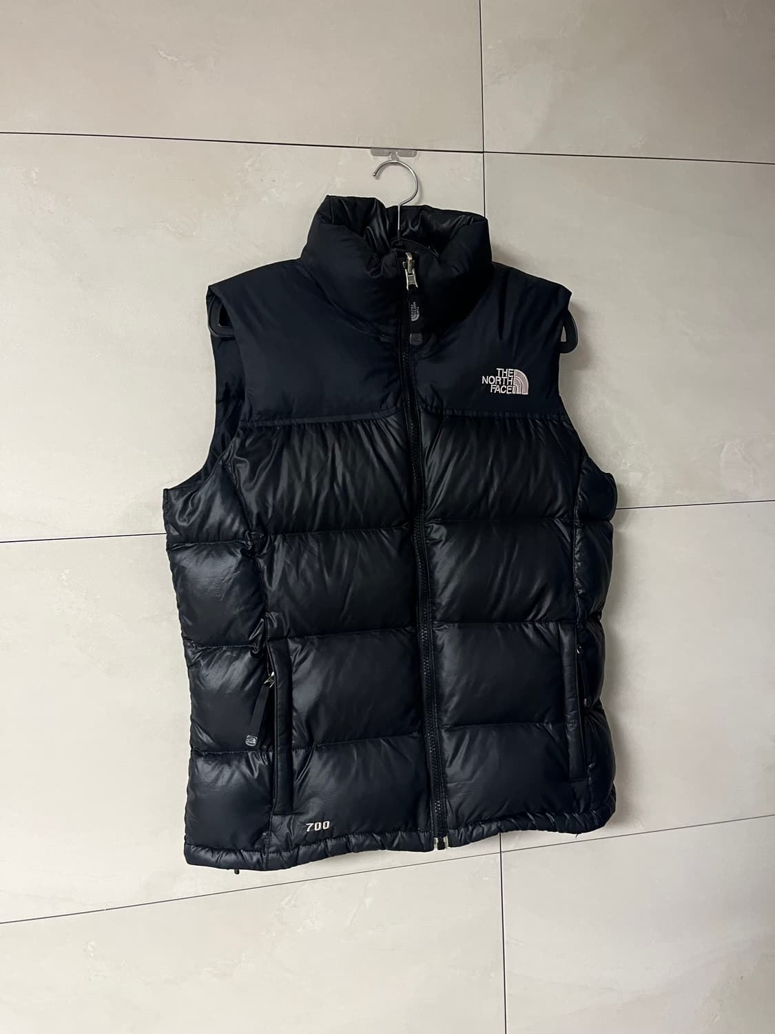 노스페이스 눕시 700 패딩 조끼 블랙 [L]  상품이미지2