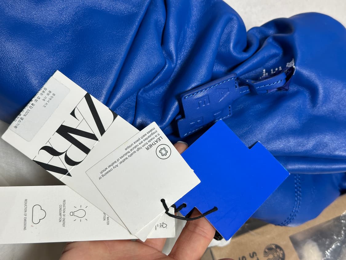 자라 아더에러 레더 매듭 숄더백 블루 상품이미지2