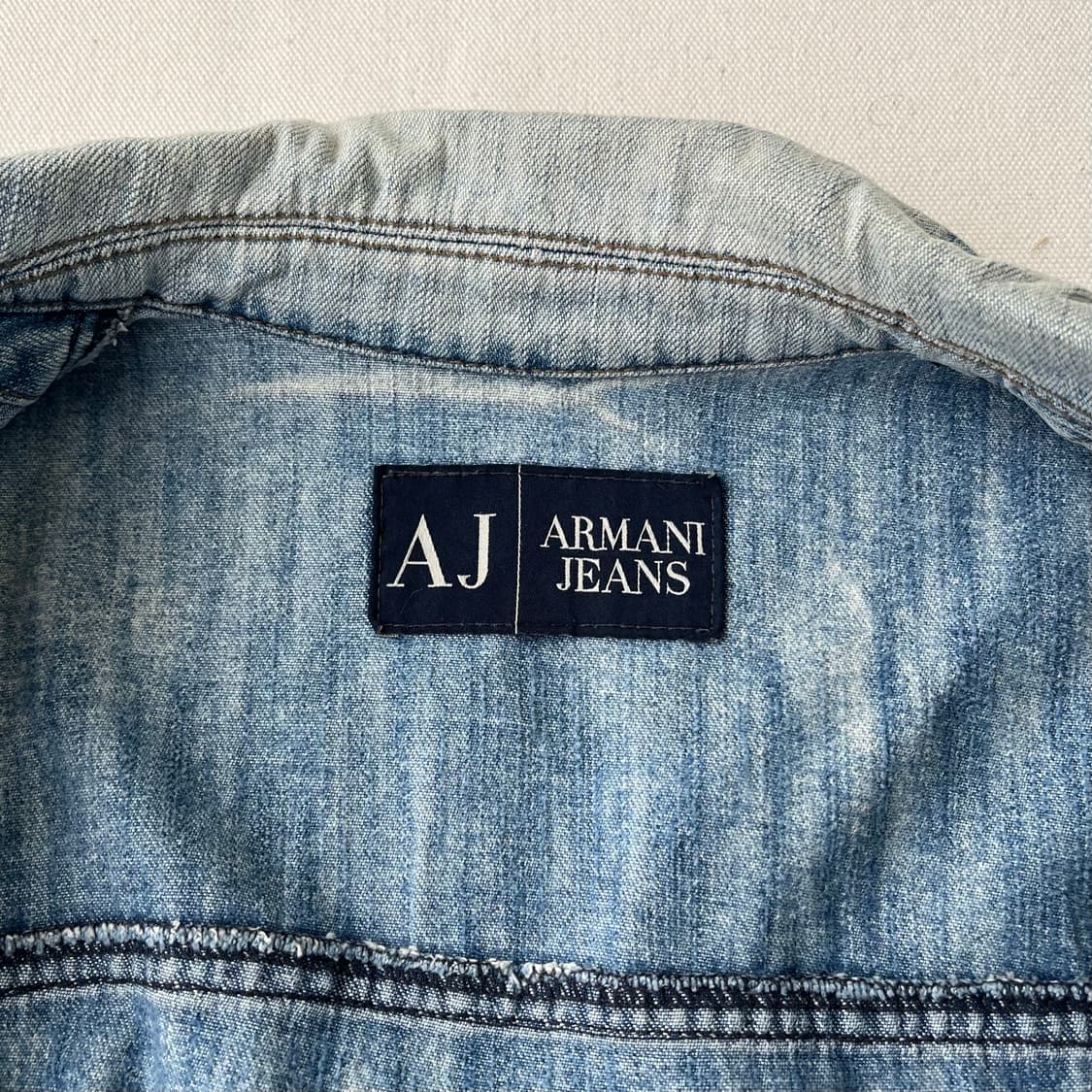 00s 아르마니진스 인디고 002 시리즈 크롭 데님 자켓 상품이미지5