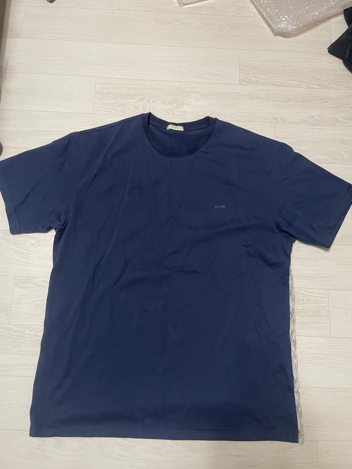 Xlim ep.07 네이비 반팔티셔츠 L사이즈 상품이미지1