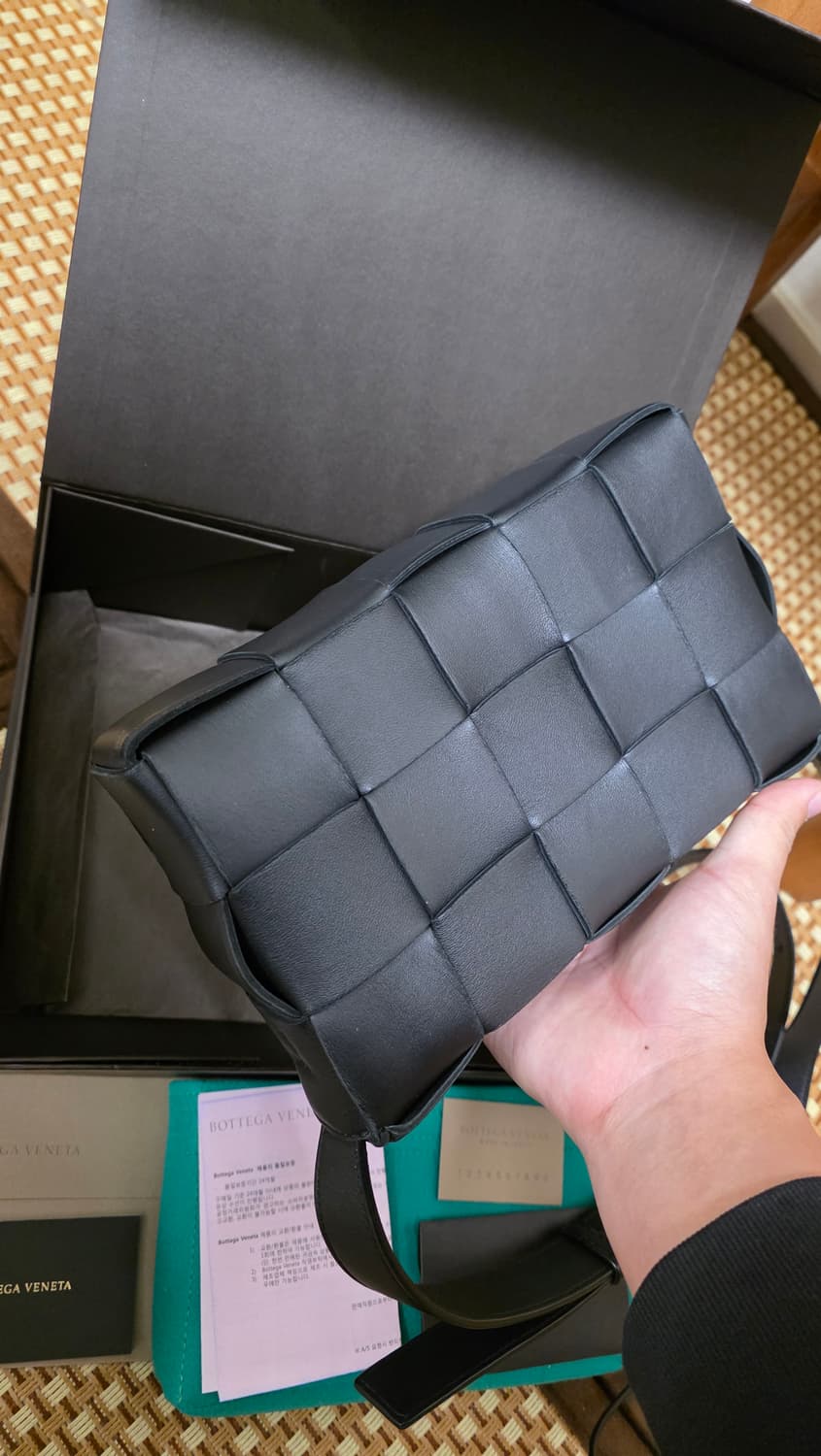 보테가베네타 카세트백 스몰 블랙 상품이미지2